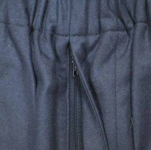 アンun/unbient EASY TROUSERS BOOTS Super140sウールフランネルトラウザーズ