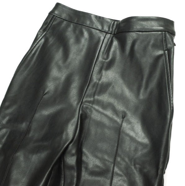 エイチビューティーアンドユース FAKE LEATHER パンツ
