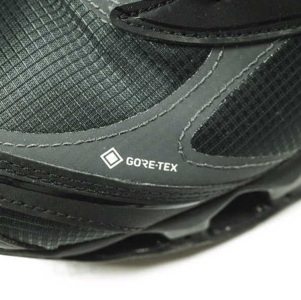 ミズノ WAVE PROPHECY LS GTX スニーカー