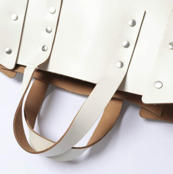 エンダースキーマ ASSEMBLE HAND BAG WIDE M カウレザー ハンドバッグ