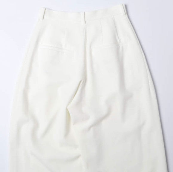 クラネ BASIC TUCK PANTS パンツ