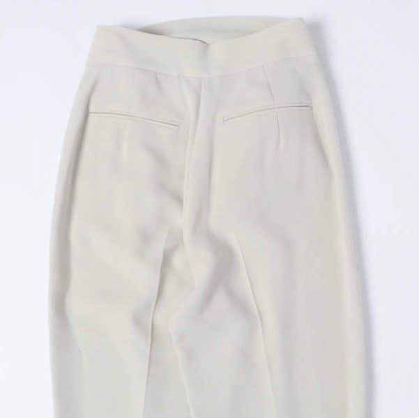 ベイジ ベルテッドテーパードパンツ ジョーゼットパンツ