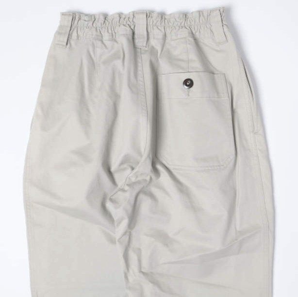 マーガレットハウエルMHL. WASHED COMPACT COTTONテーパードパンツ