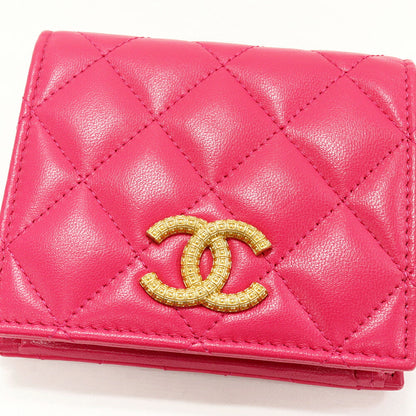 シャネル マトラッセ ラムスキン 二つ折り財布