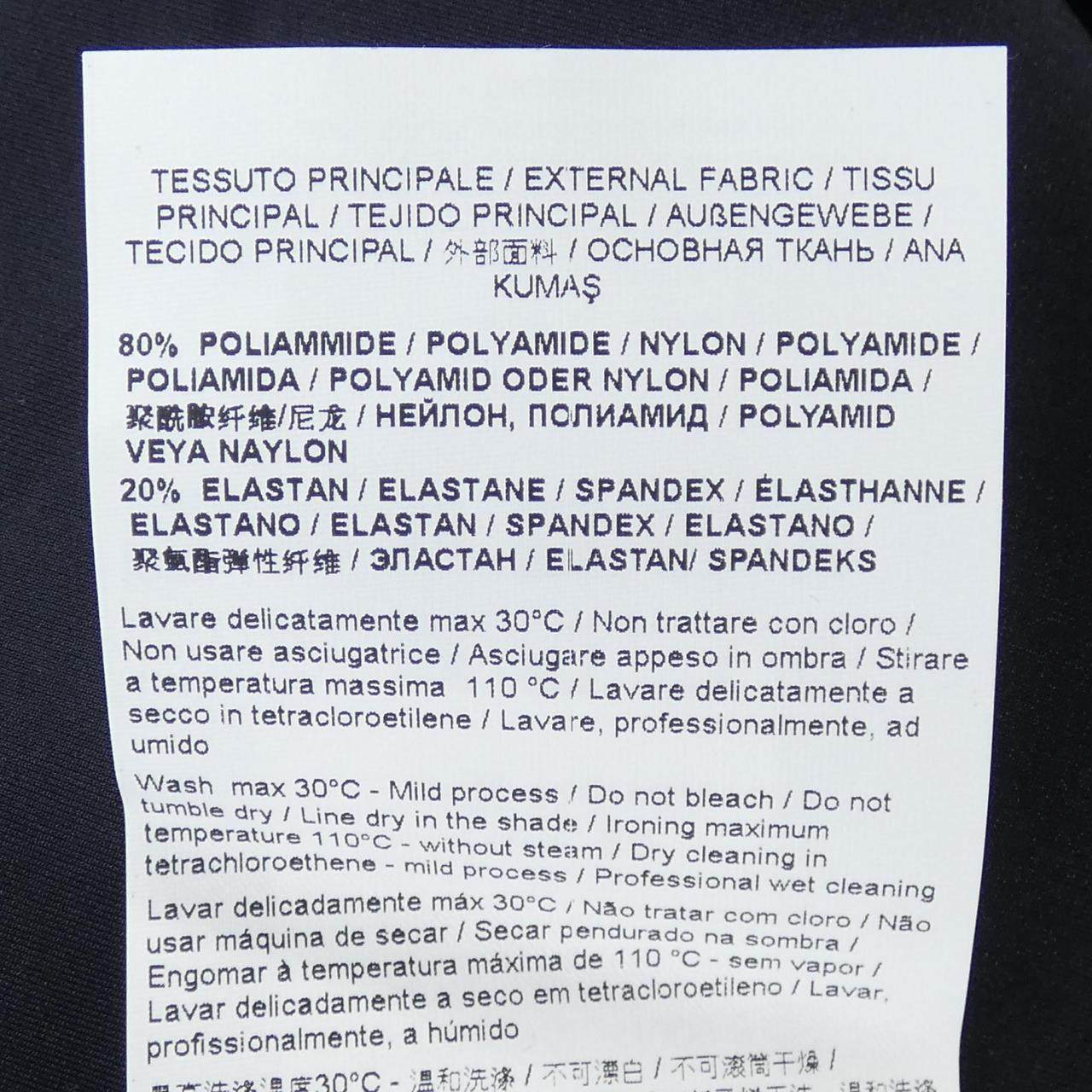 ヴェルサーチェジーンズ Tシャツ