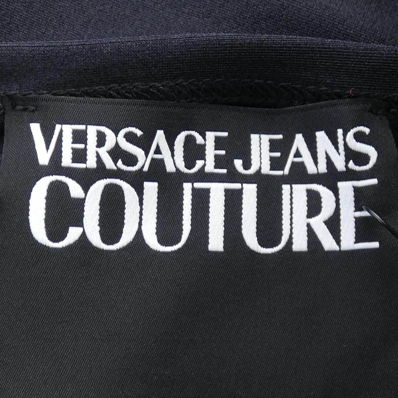 ヴェルサーチェジーンズ Tシャツ