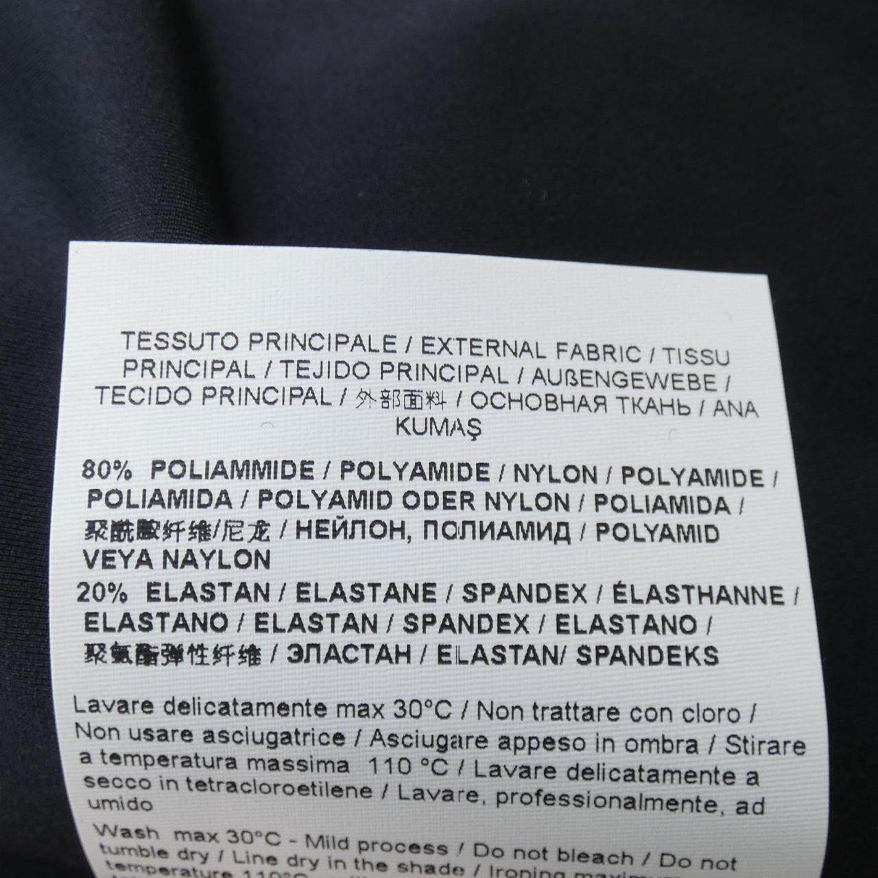 ヴェルサーチェジーンズ コットンTシャツ