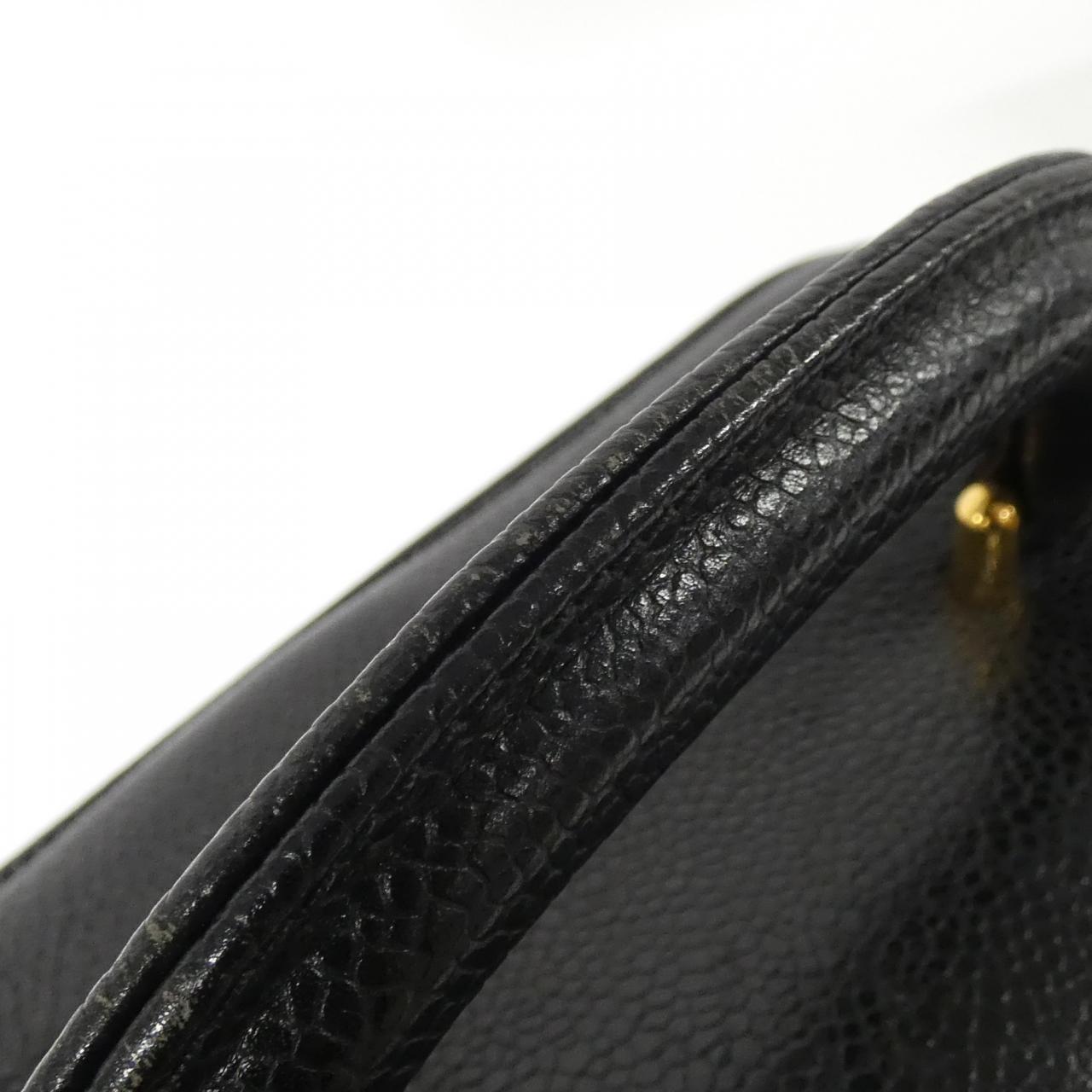 シャネル キャビアスキン バッグ