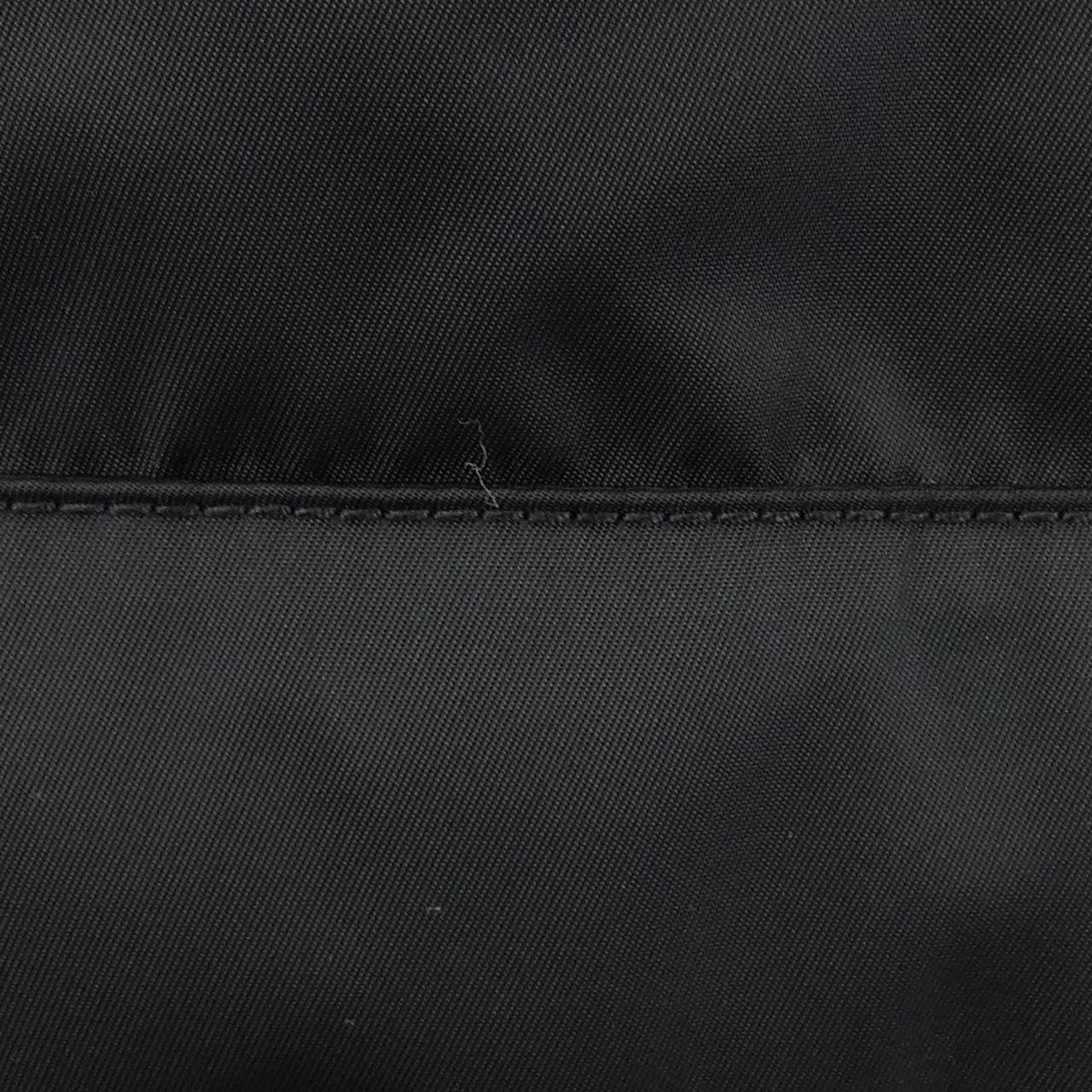 プラダ Re-Nylon ジャケット