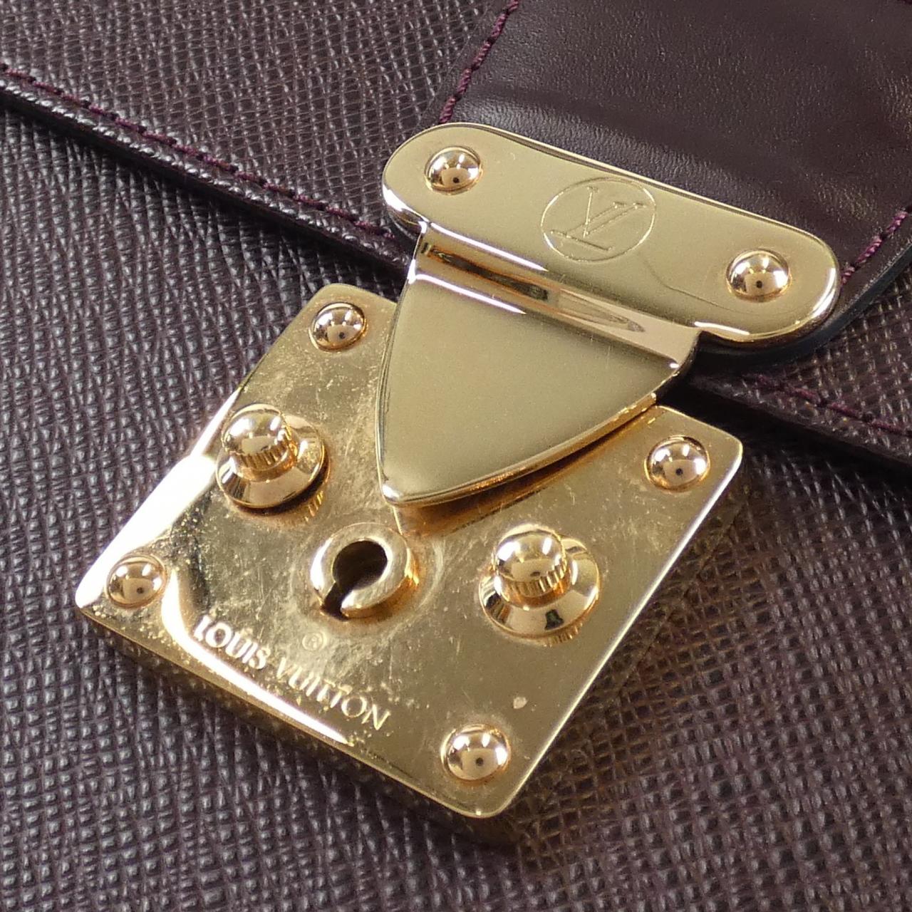 ルイ ヴィトン タイガ ブリーフケース