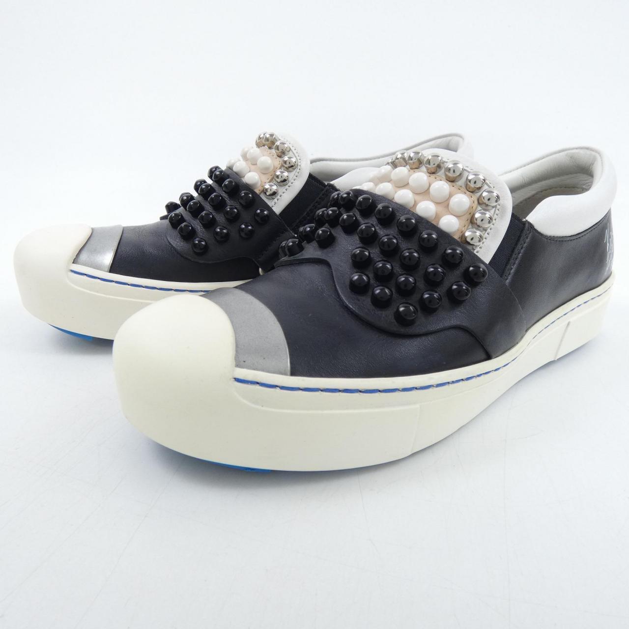 フェンディ KARL LOVER スニーカー