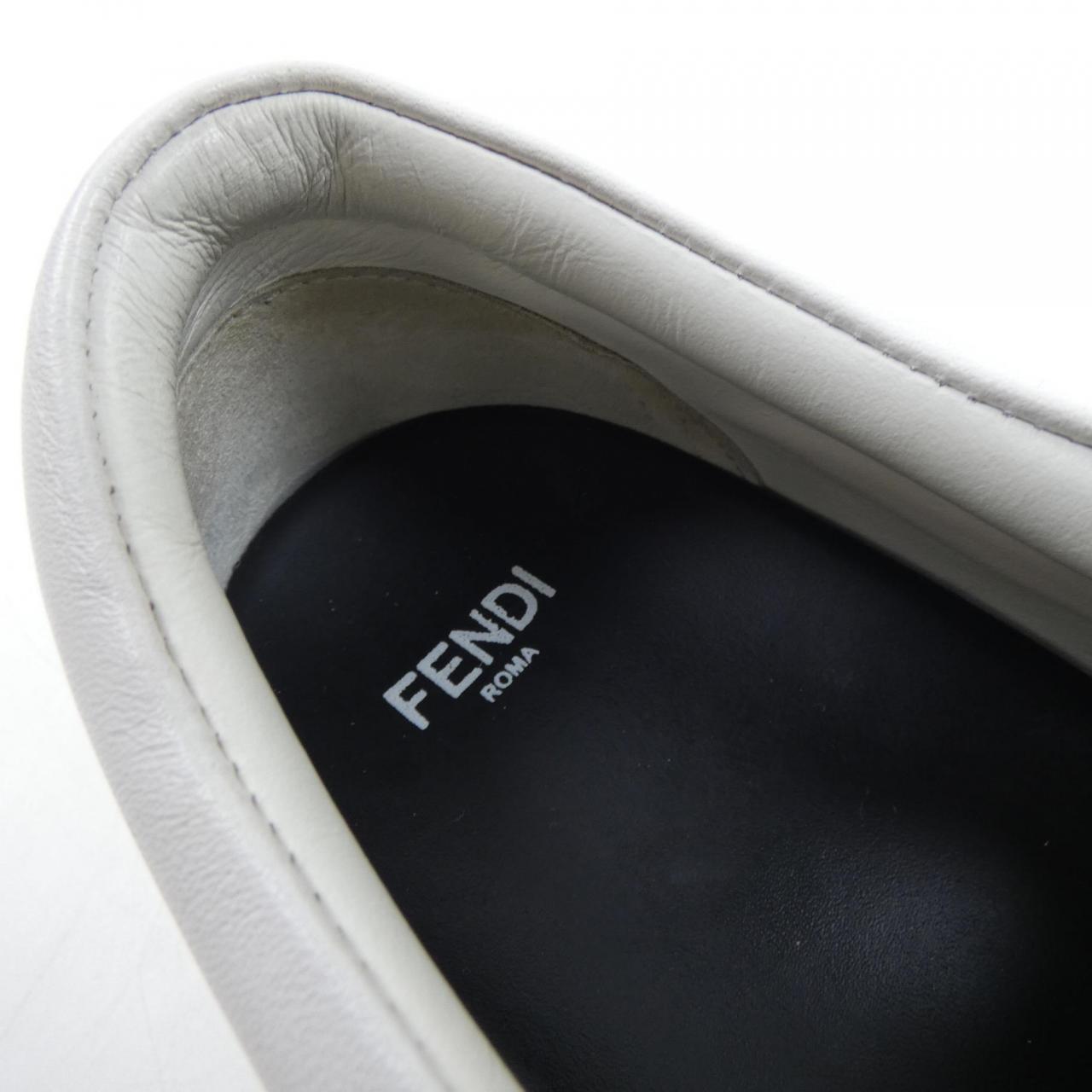フェンディ KARL LOVER スニーカー