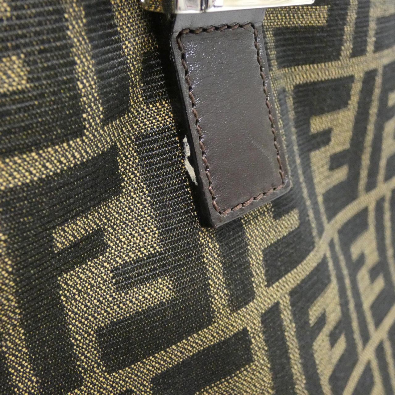フェンディ ズッカキャンバス トートバッグ