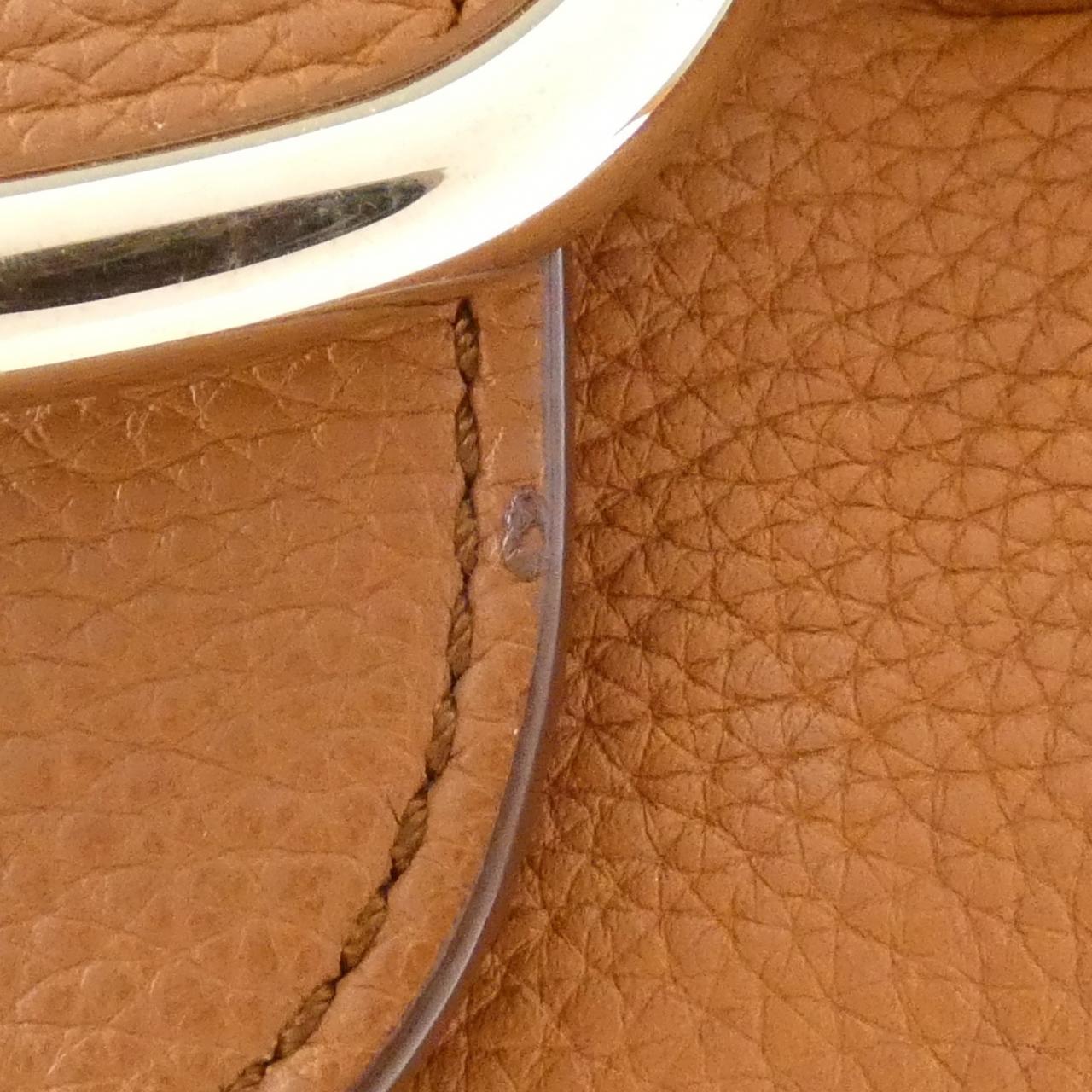 トッズ レザー ショルダーバッグ