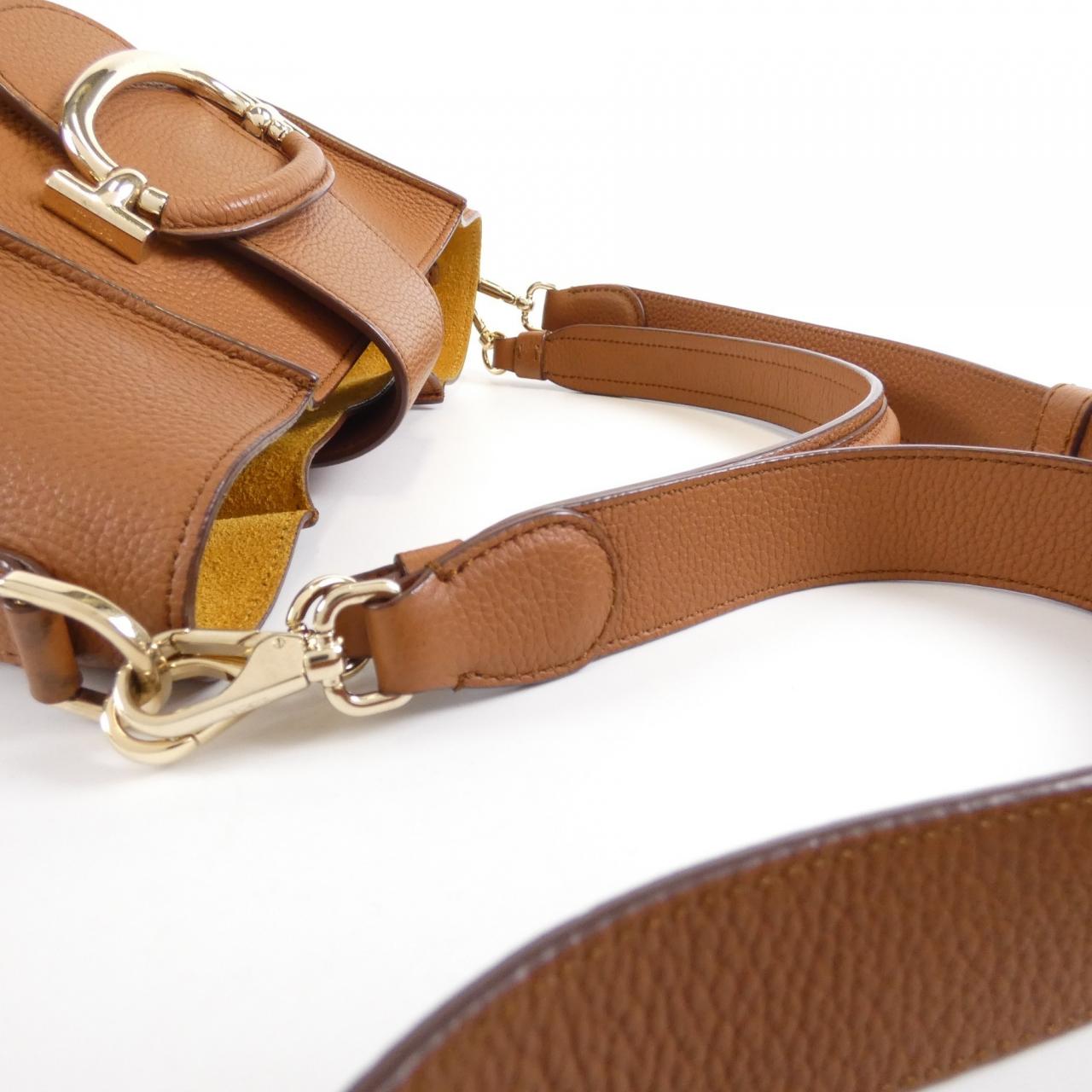 トッズ レザー ショルダーバッグ