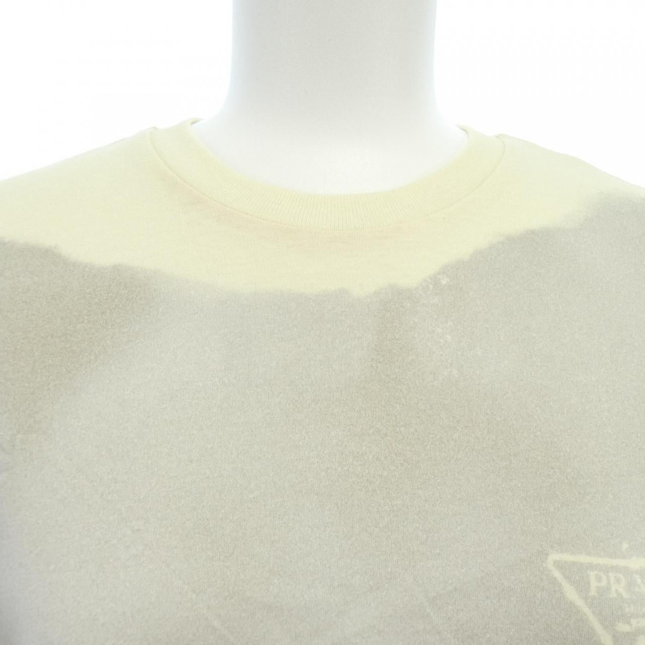 プラダ Tシャツ