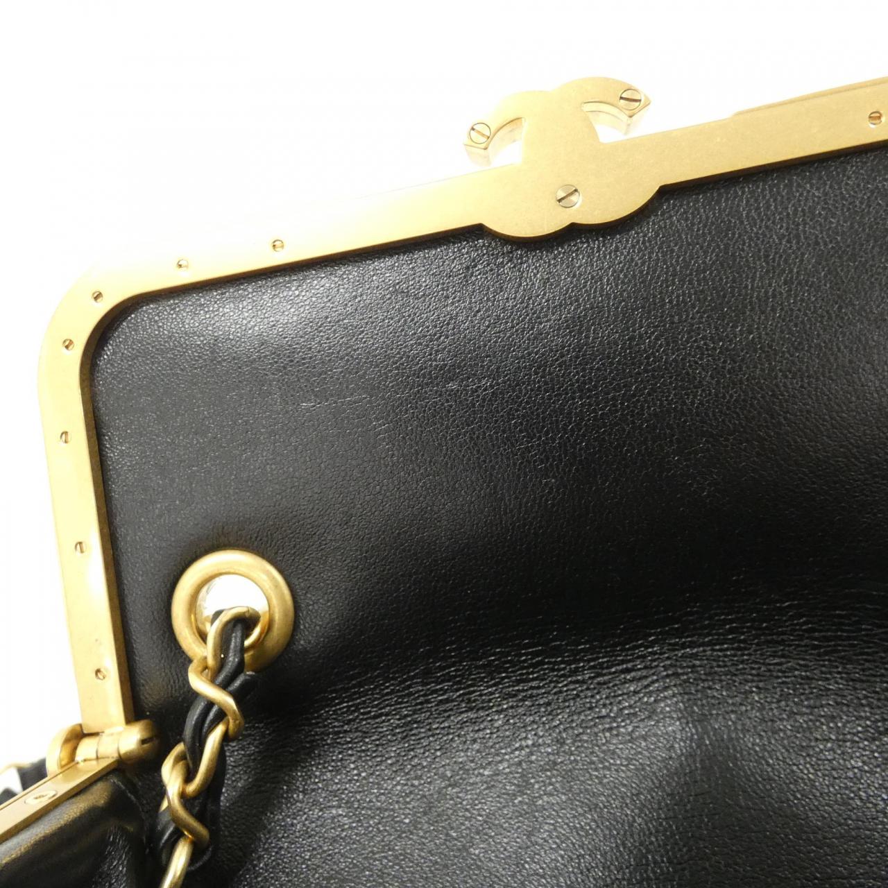 シャネル ラム ショルダーバッグ