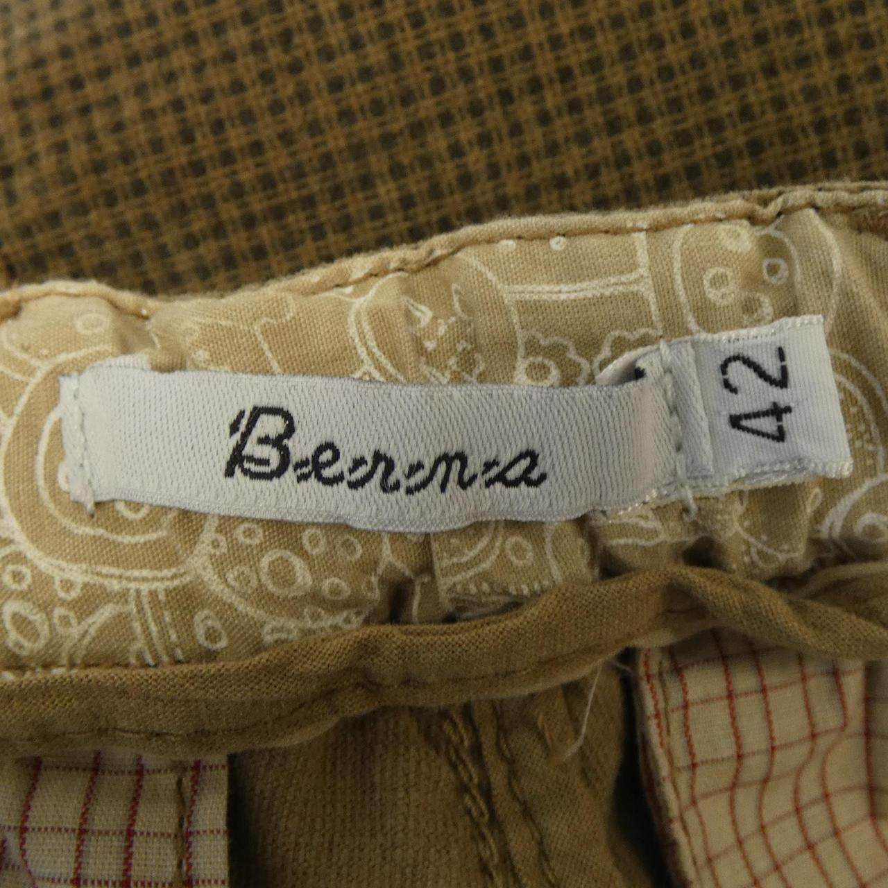 BERNA パンツ