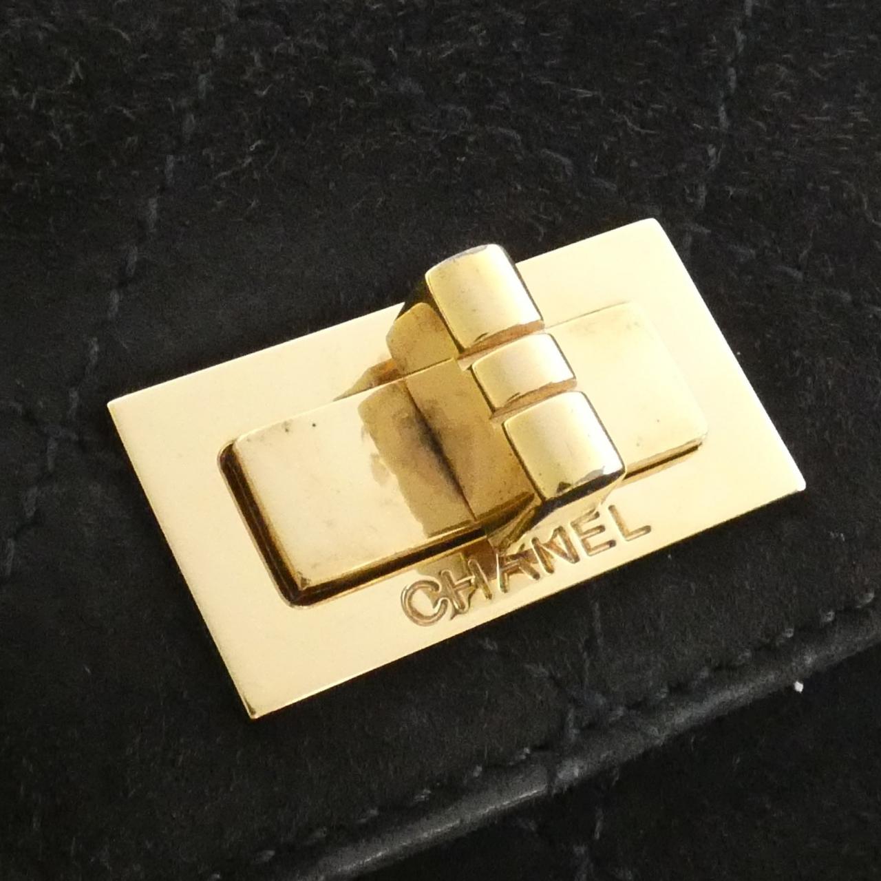 シャネル スエードショルダーバッグ