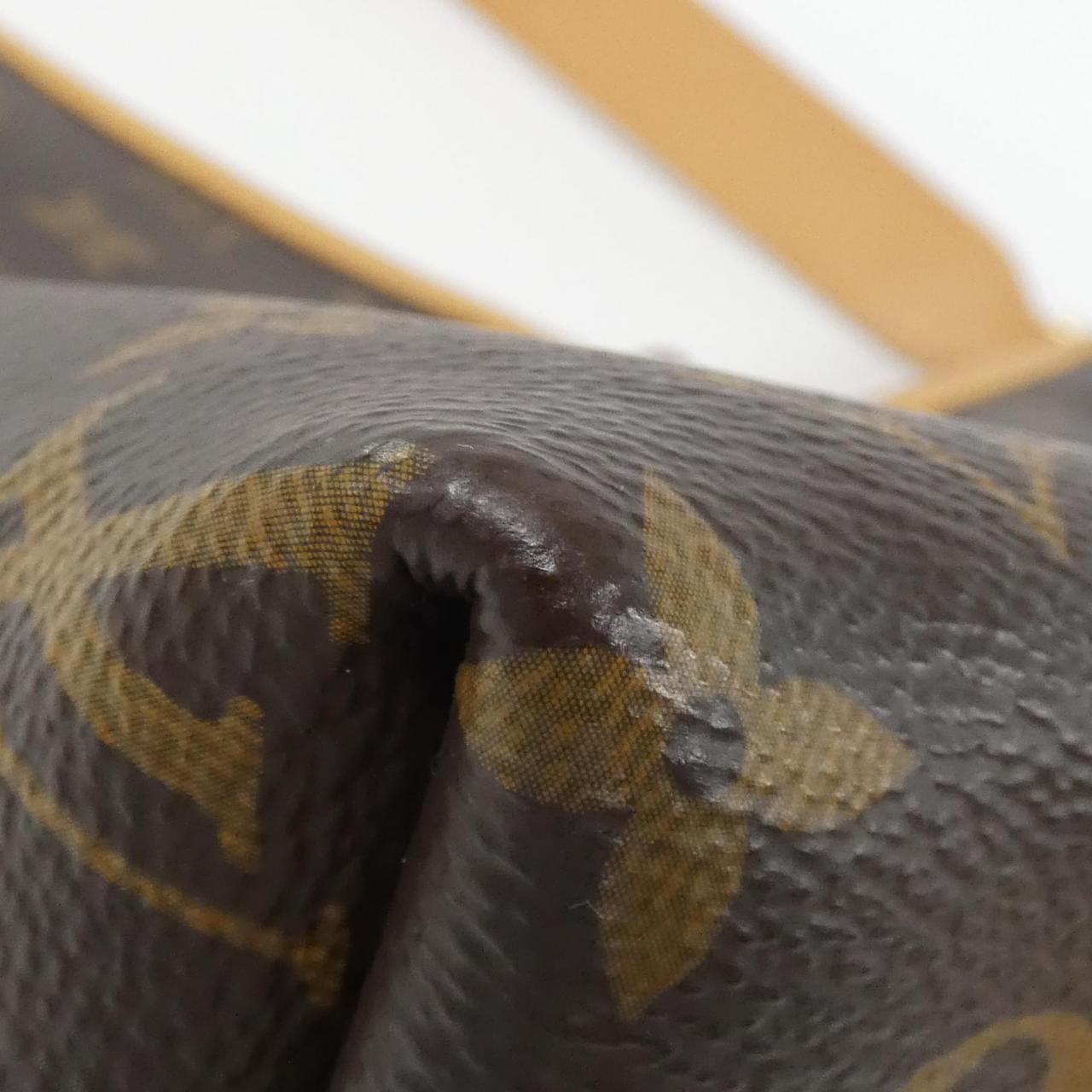 ルイ・ヴィトン キャリオール モノグラム ショルダーバッグ