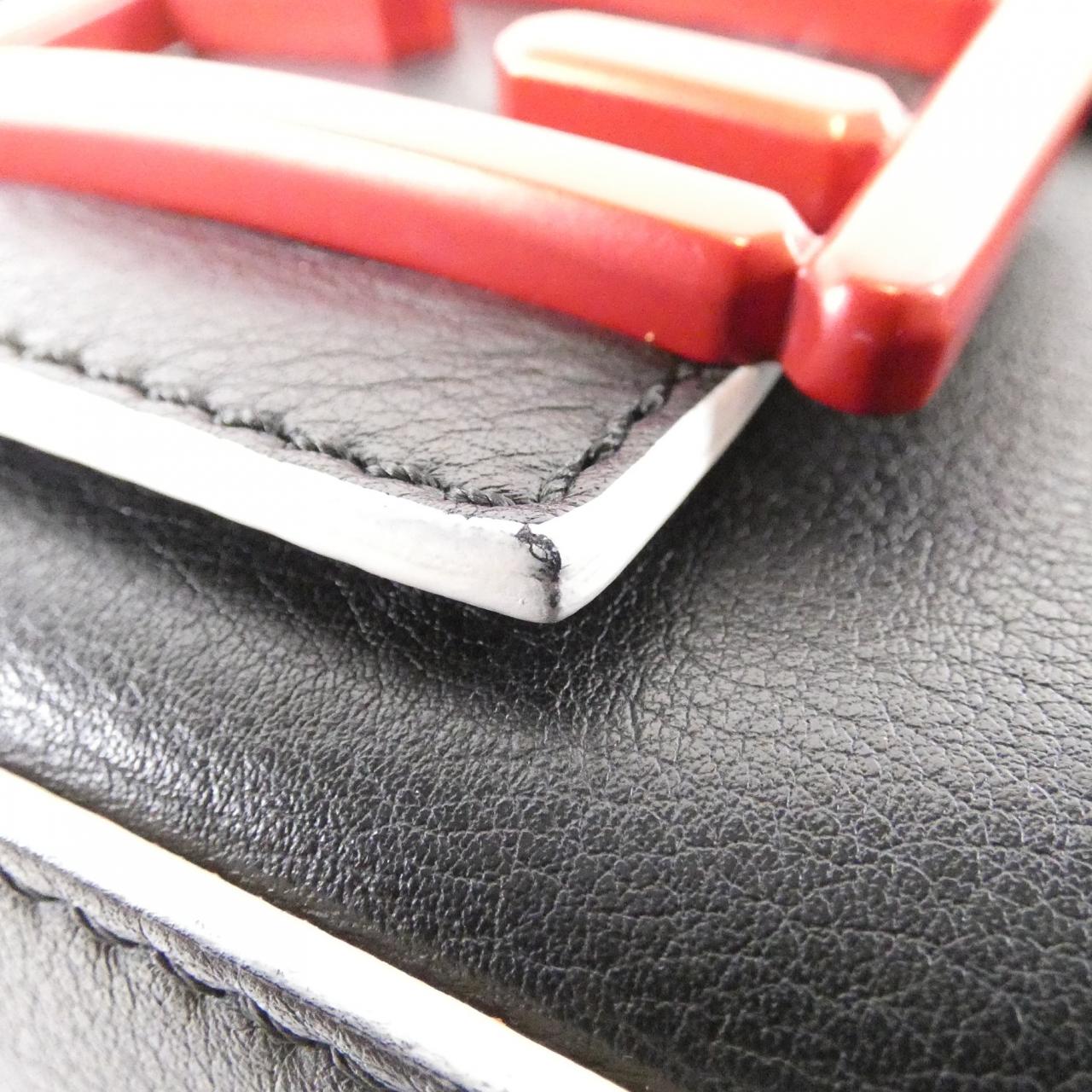 フェンディ BAG BUGS バゲット レザーショルダーバッグ