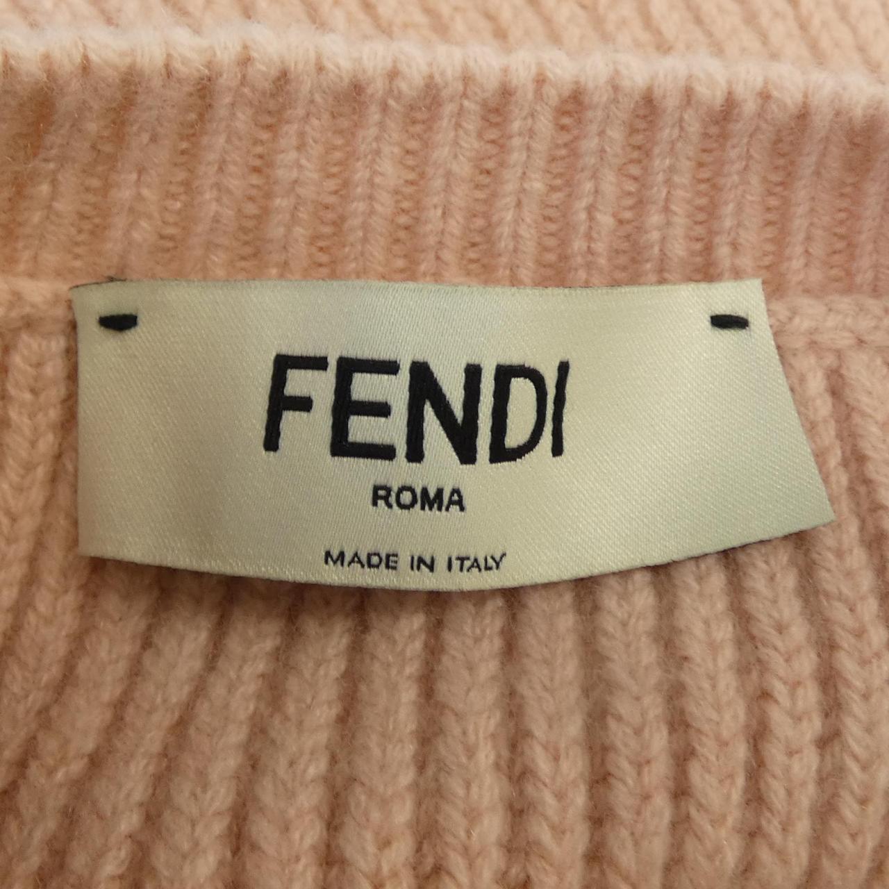 フェンディ カシミヤ混アンサンブル
