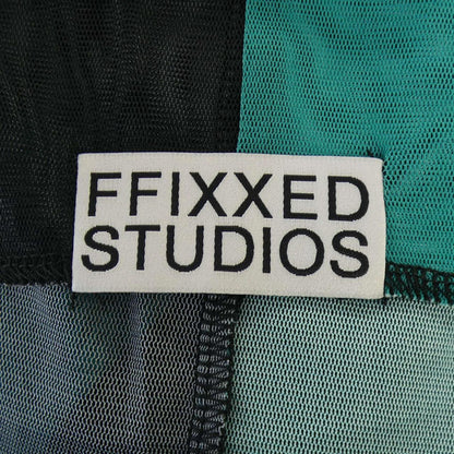フィックスステュディオス トップス