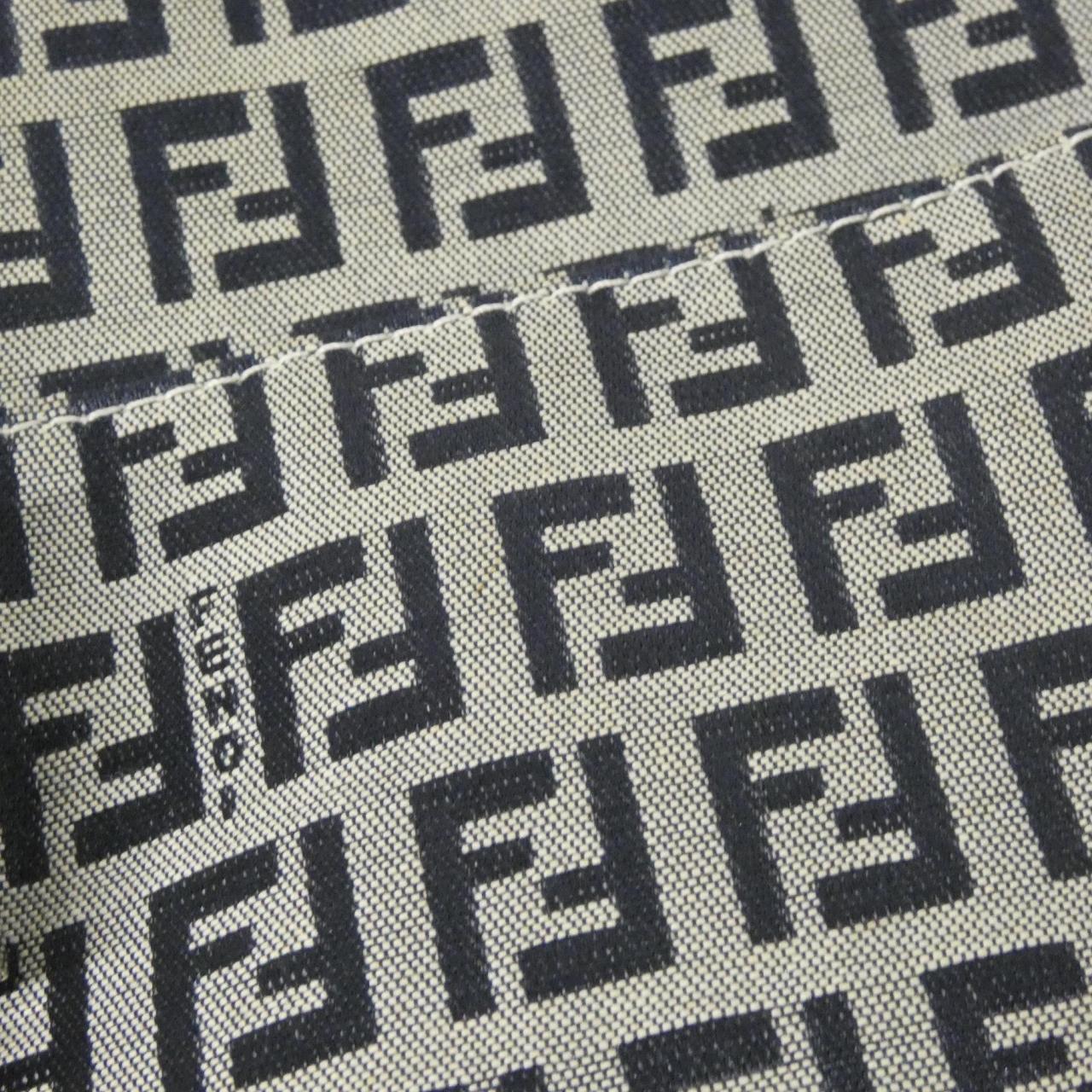 フェンディ キャンバス ショルダーバッグ