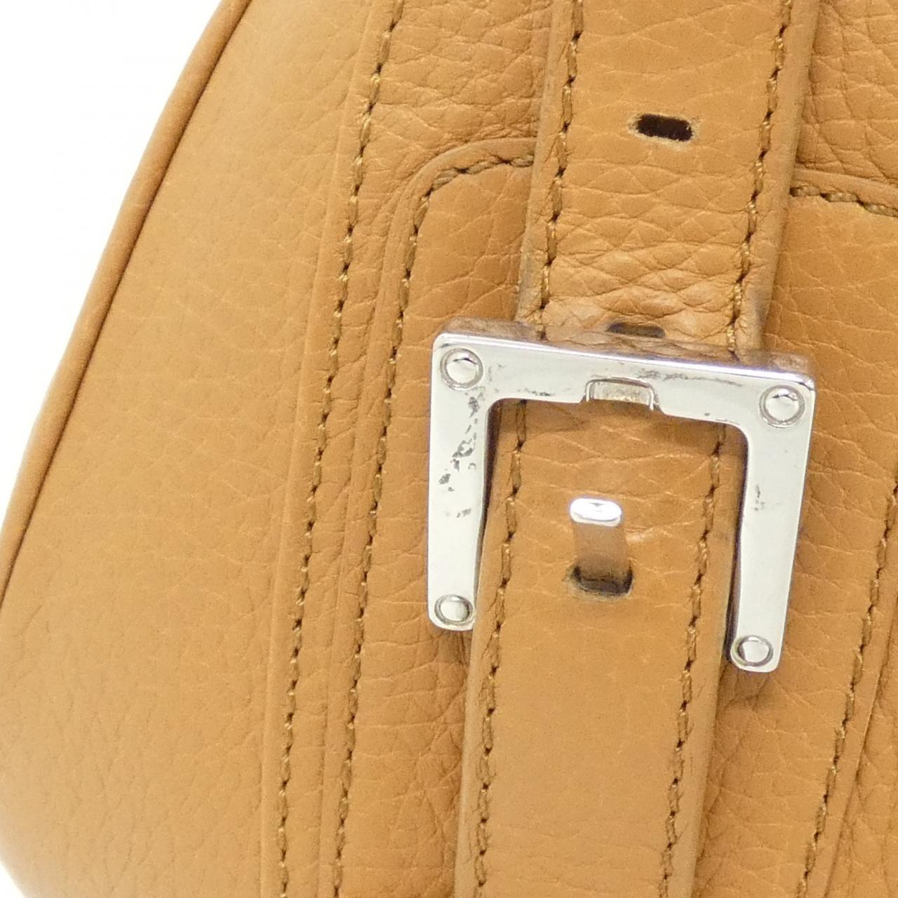 ロエベ センダ カーフ ショルダーバッグ
