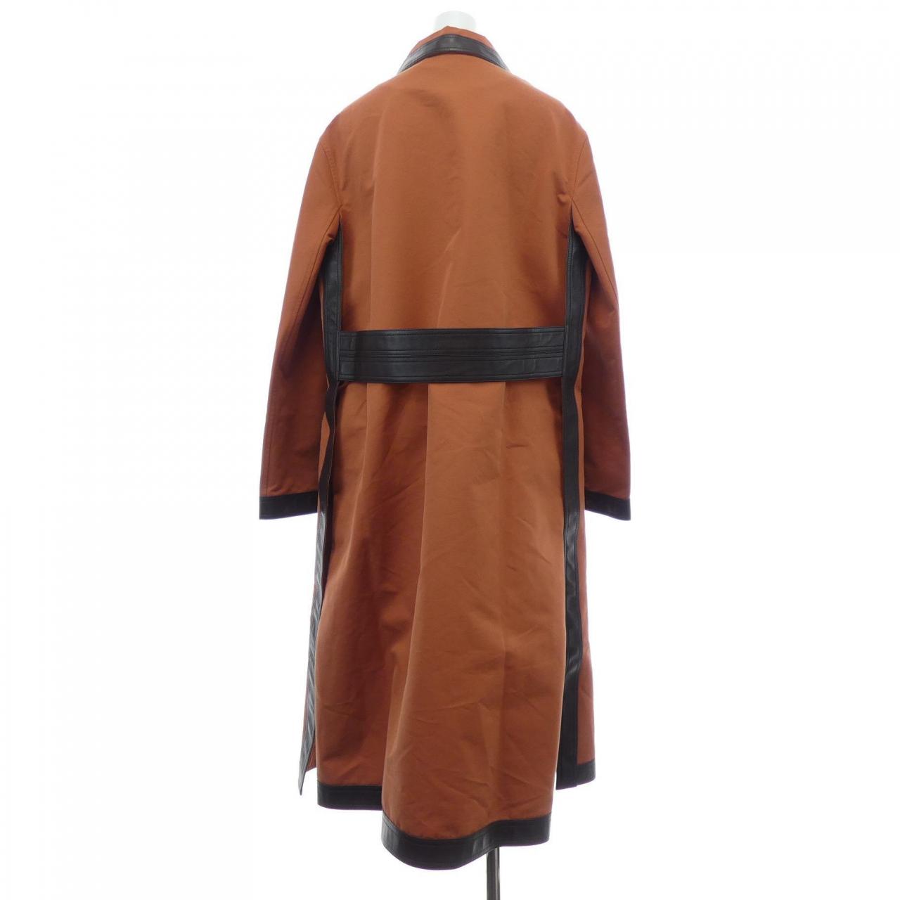エルメス ダブルスリットトレンチコート