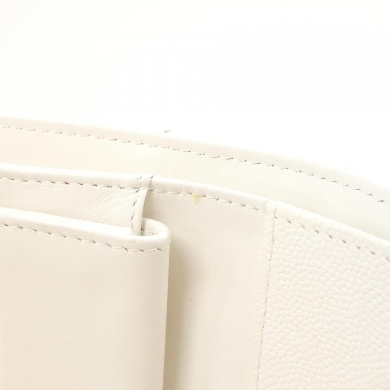 シャネル タイムレスクラシック レザー財布