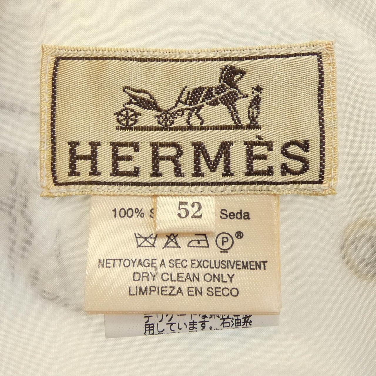 エルメス ツイルレーヌ シルクベスト