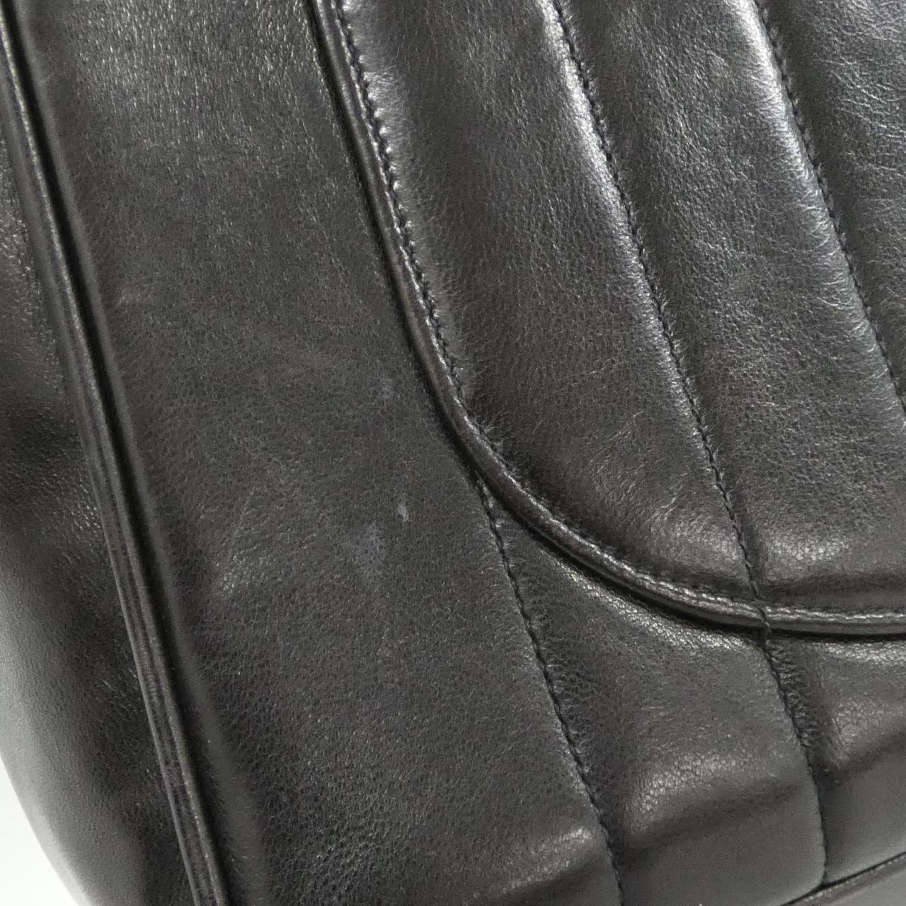 シャネル ラム ショルダーバッグ