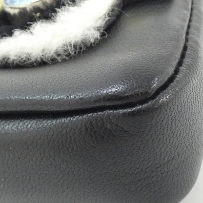 フェンディ BAG BUGS MICRO BAGUETTE ラム レザー ラビットファー ショルダーバッグ
