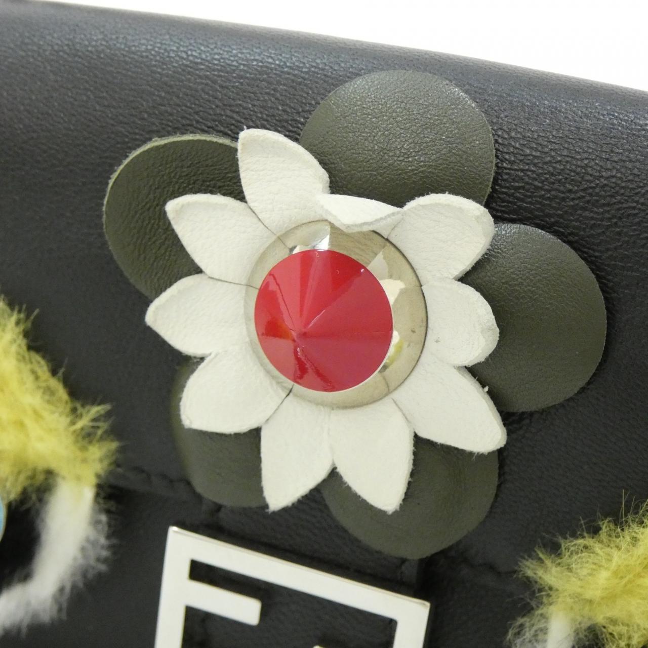 フェンディ BAG BUGS MICRO BAGUETTE ラム レザー ラビットファー ショルダーバッグ