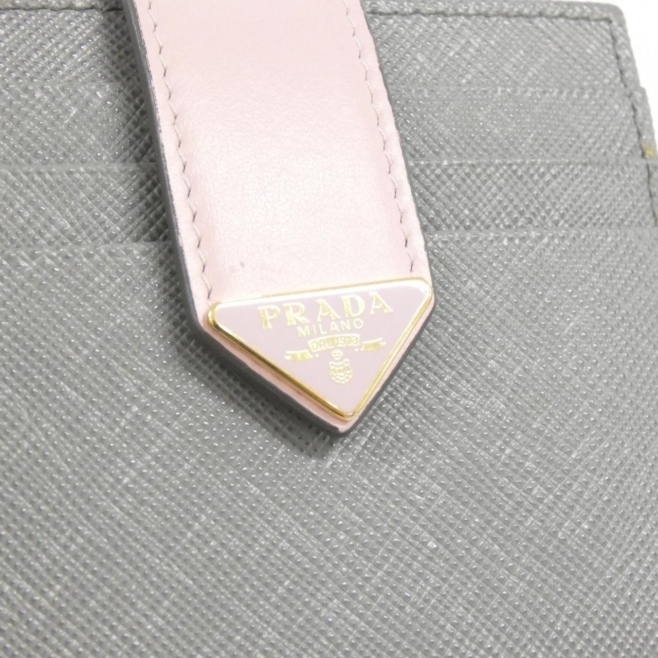 プラダ サフィアーノレザー 財布