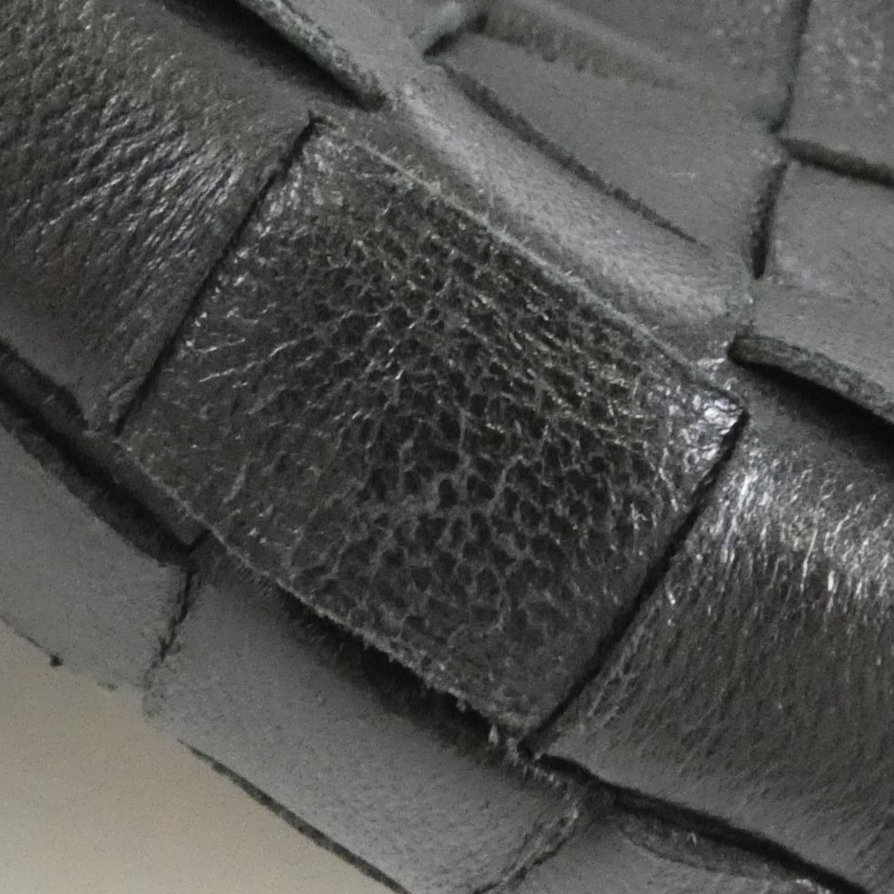 ボッテガヴェネタ ラムスキンショルダーバッグ