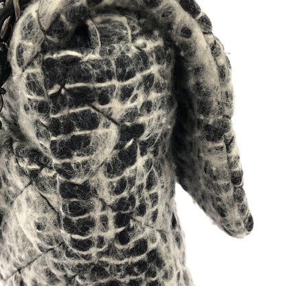 シャネル ウールショルダーバッグ