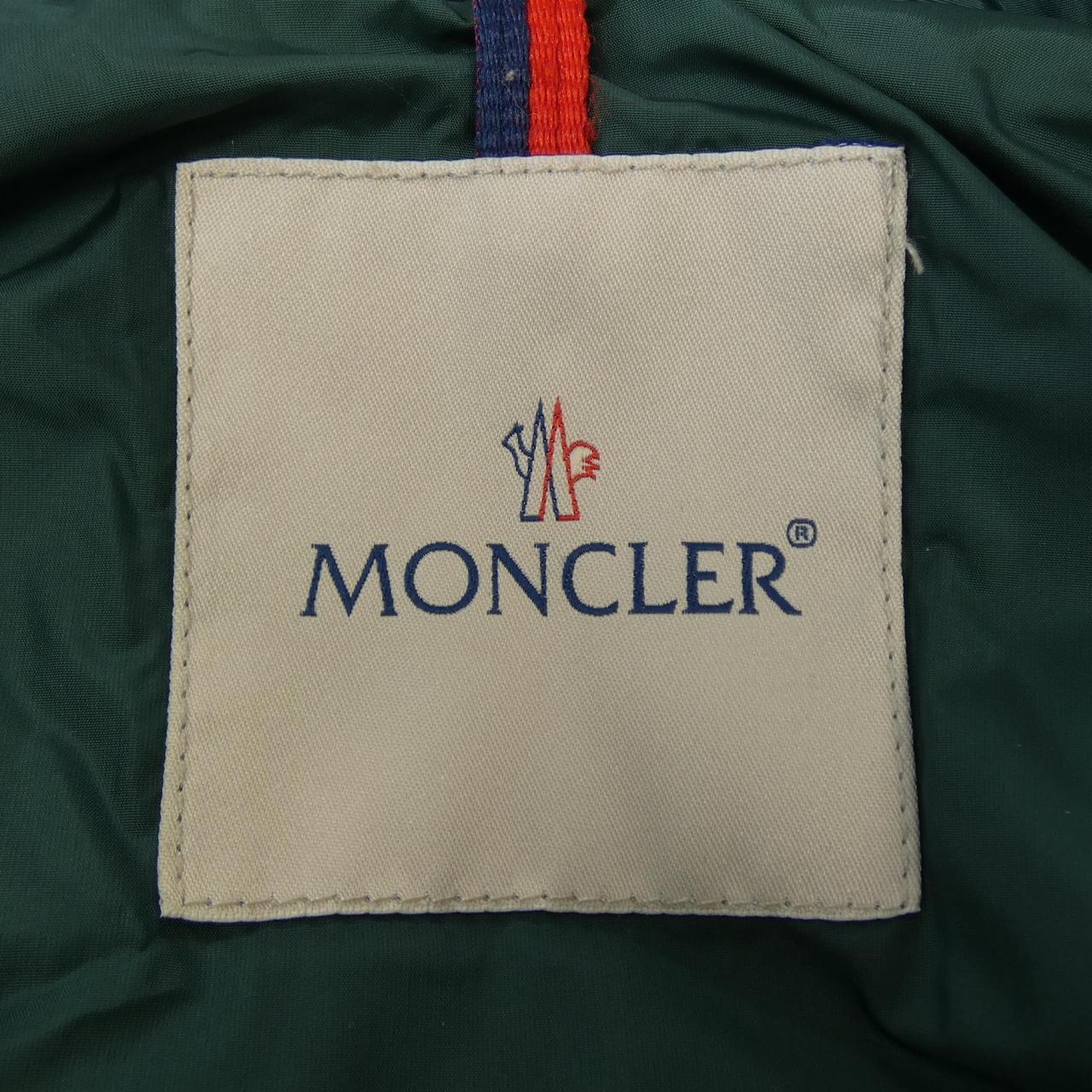 モンクレール SANGLIER ダウンジャケット