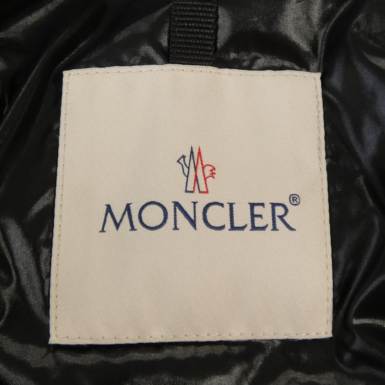 モンクレール MONTCLA ダウンジャケット