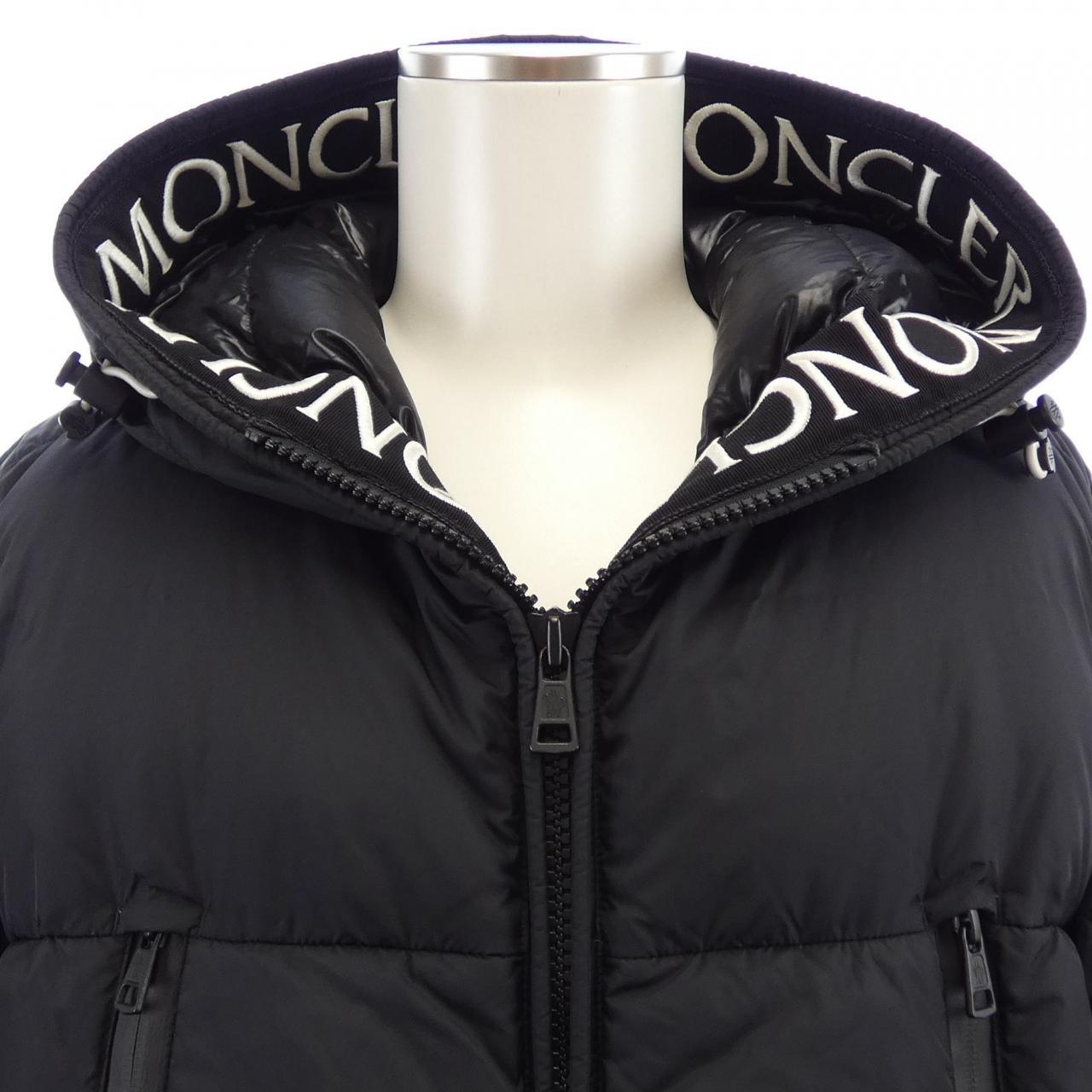 モンクレール MONTCLA ダウンジャケット
