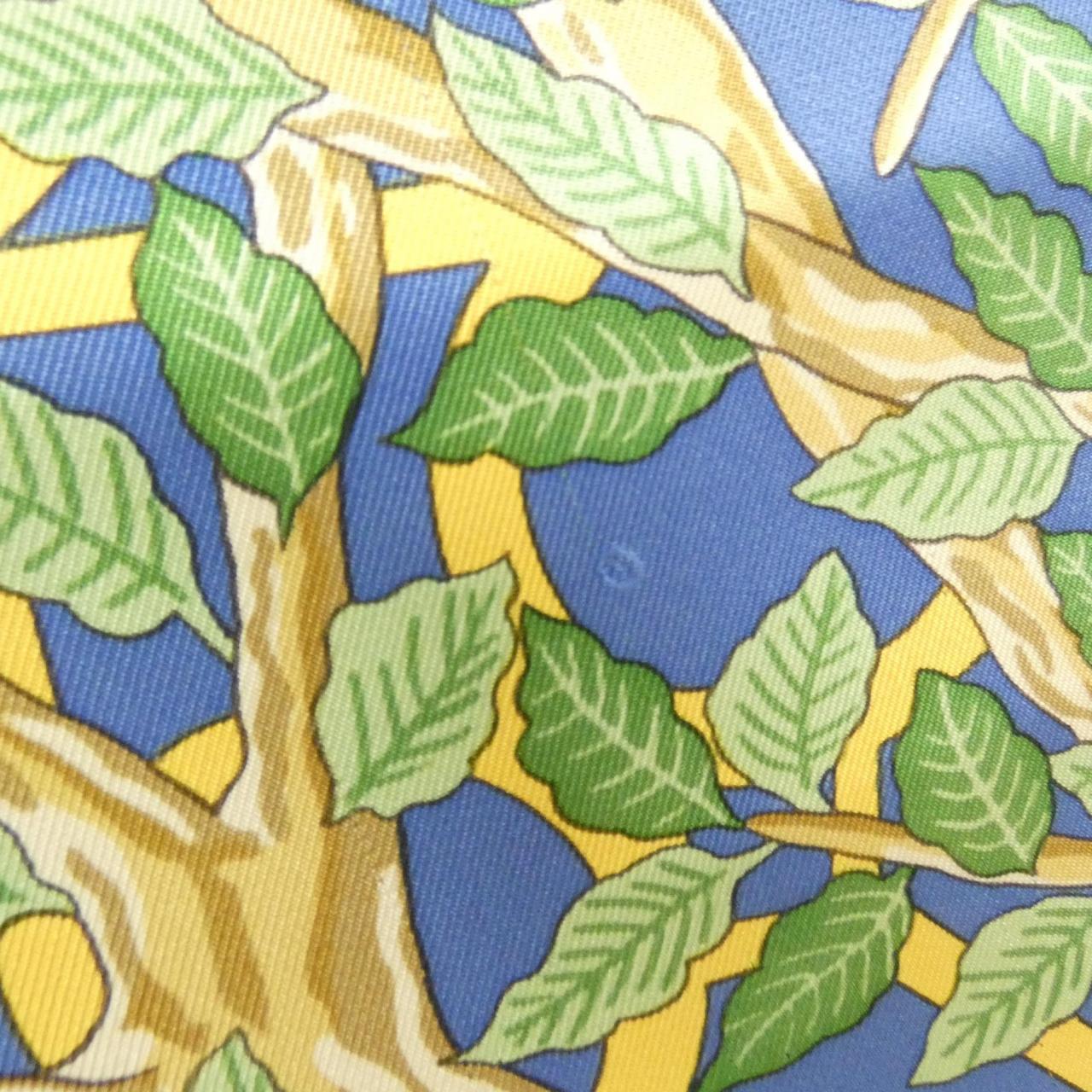 エルメス AXIS MUNDI シルクスカーフ