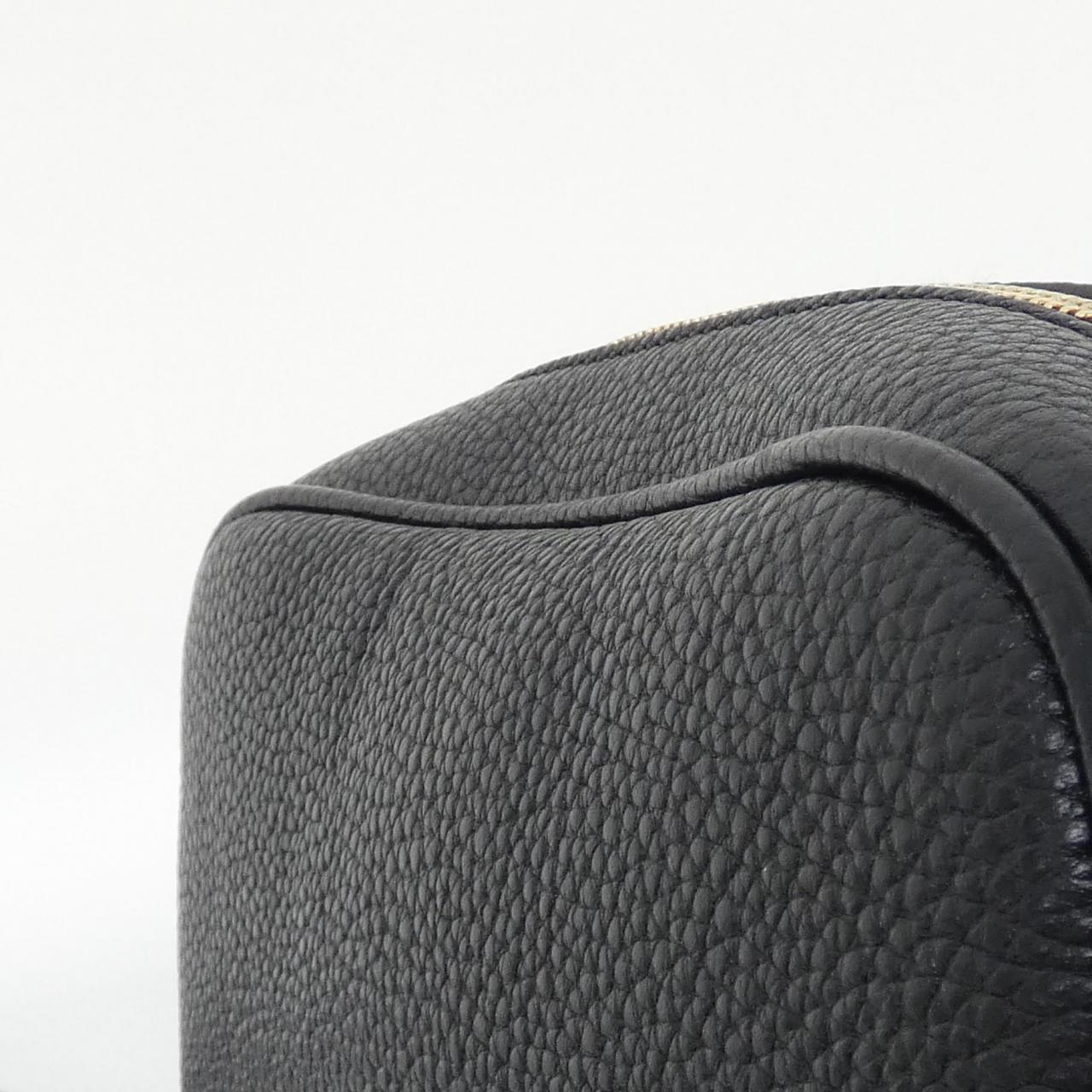 グッチ SOHO レザーショルダーバッグ