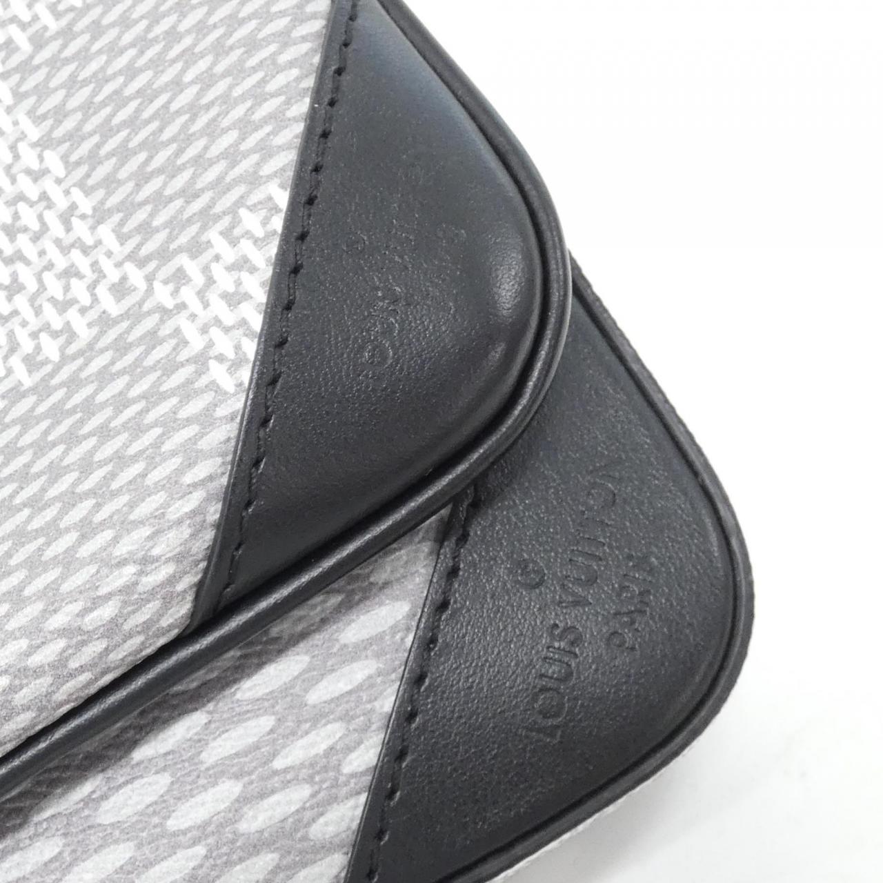 ルイヴィトン ダミエグラフィット 3D トリオメッセンジャー ショルダーバッグ