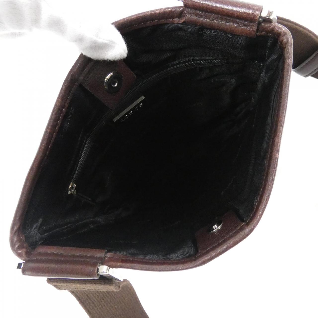 ロエベ カウレザーショルダーバッグ