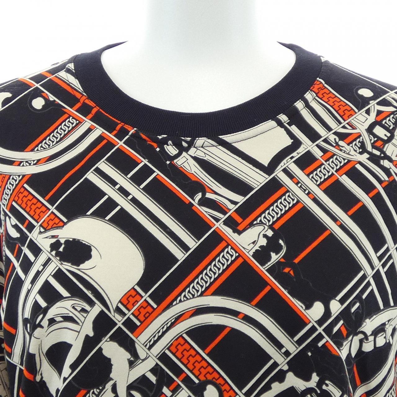 エルメス EN DESORDRE ET CHAINES Tシャツ