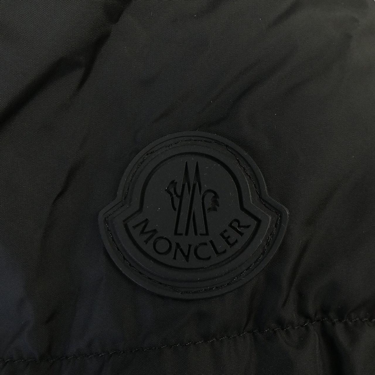 モンクレール MONTCLA ダウンジャケット