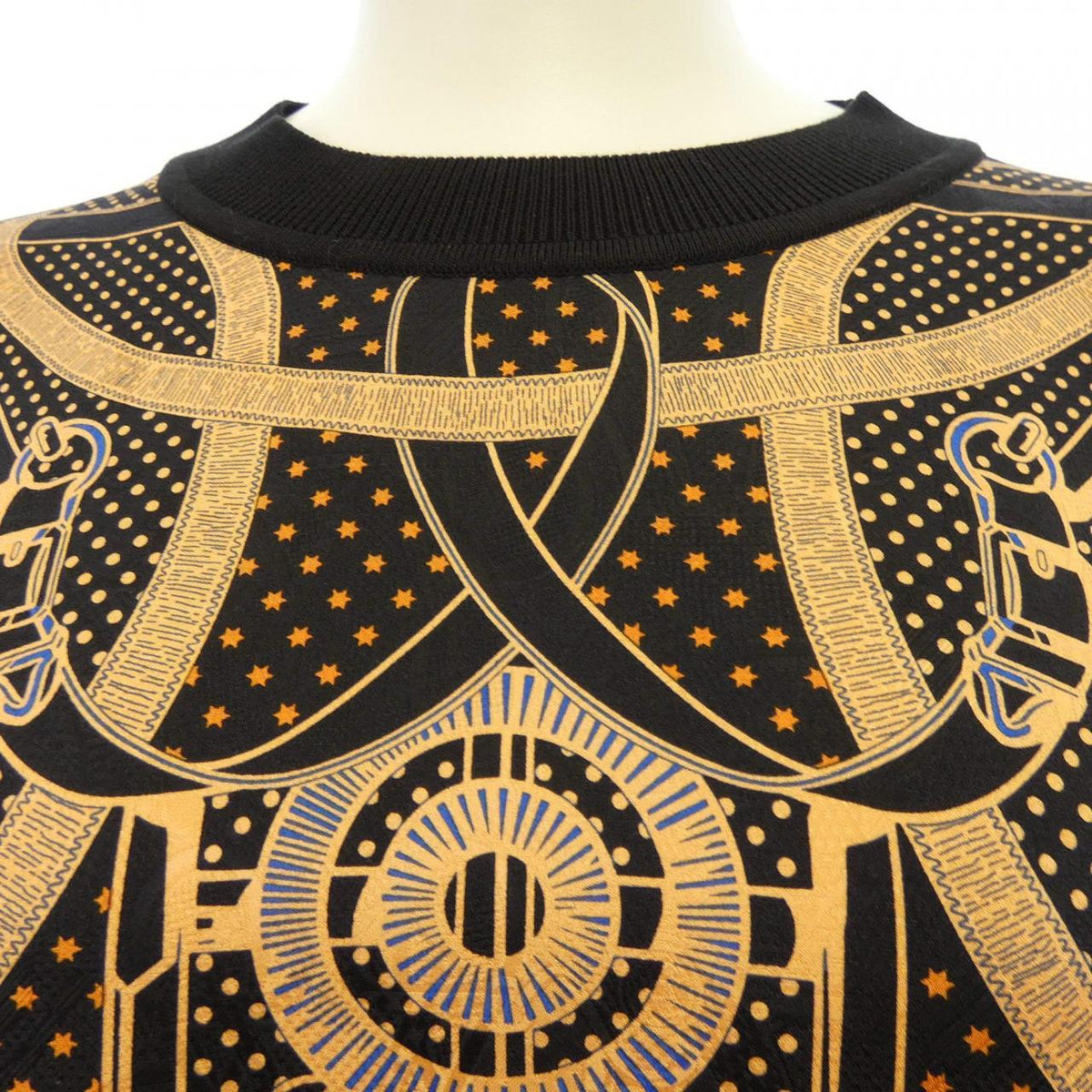 エルメス EPERON D'OR BANDANA ニット