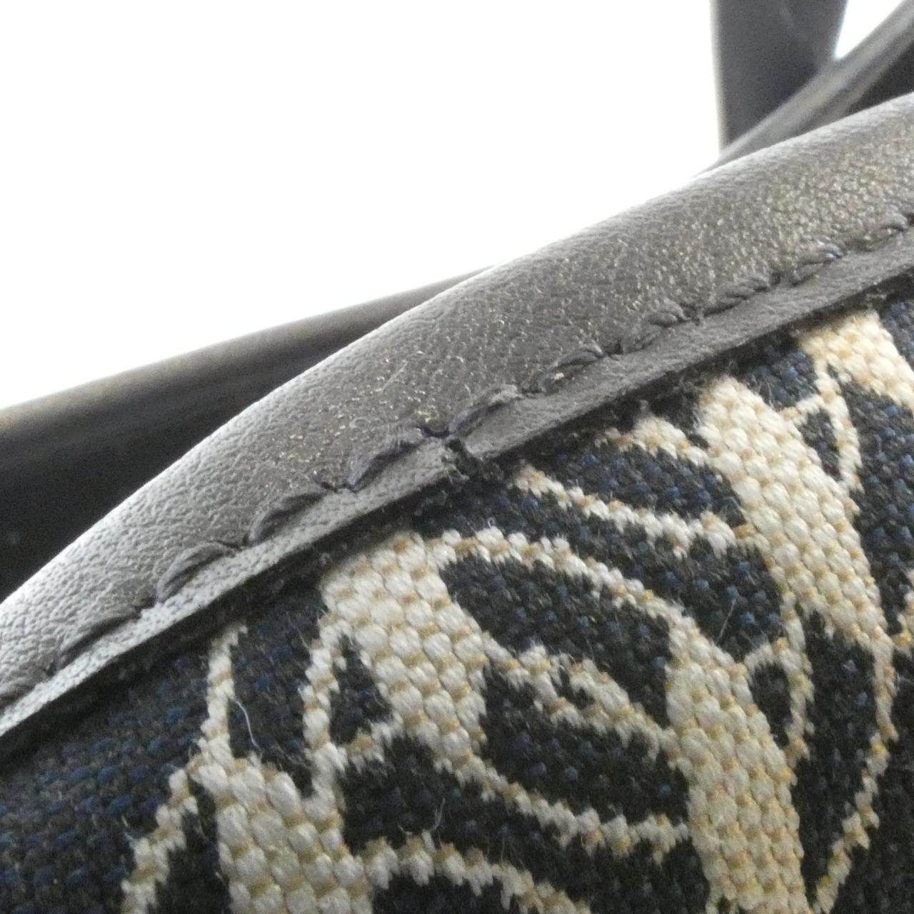 ジバンシィ ボンド ミディアム キャンバス トートバッグ