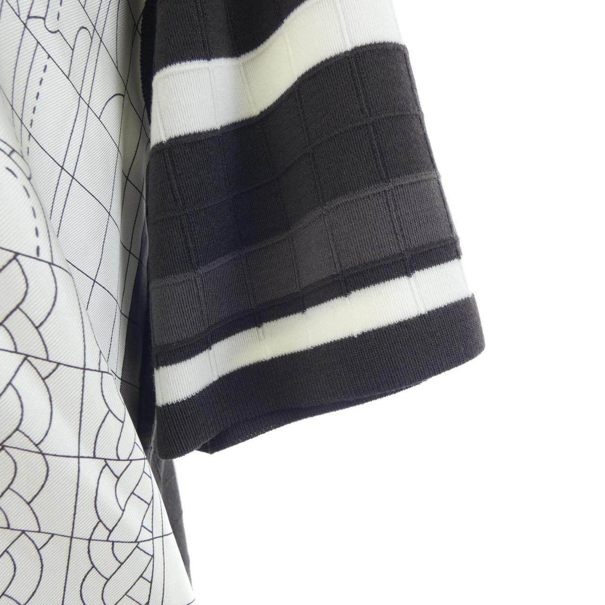 エルメス MAILLE QUADRILL シルクトップス